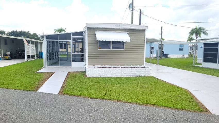 Winter Haven, FL Mobile Home for Sale located at 190 Orange Manor Drive Orange Manor East